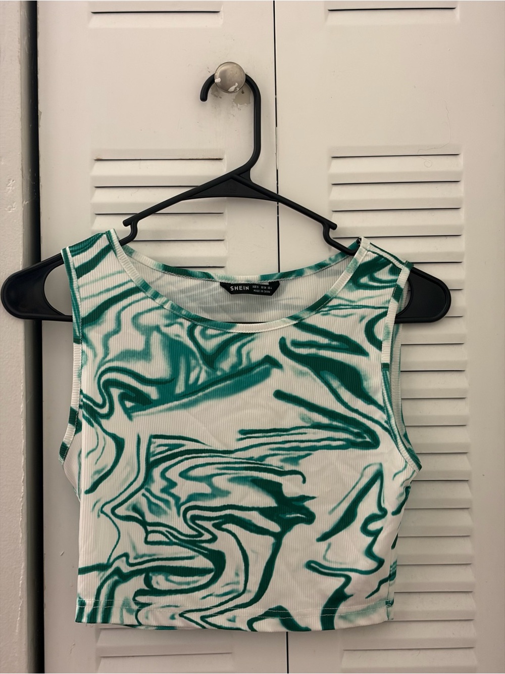 SHEIN Green Marble-Print Ribbed Crop Tank Top